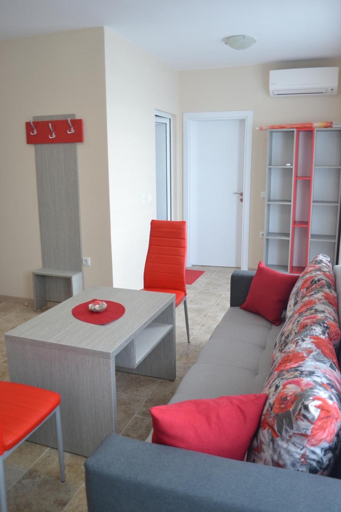 Апартаменти Кастро/Castro Apartments ツァレヴォ エクステリア 写真