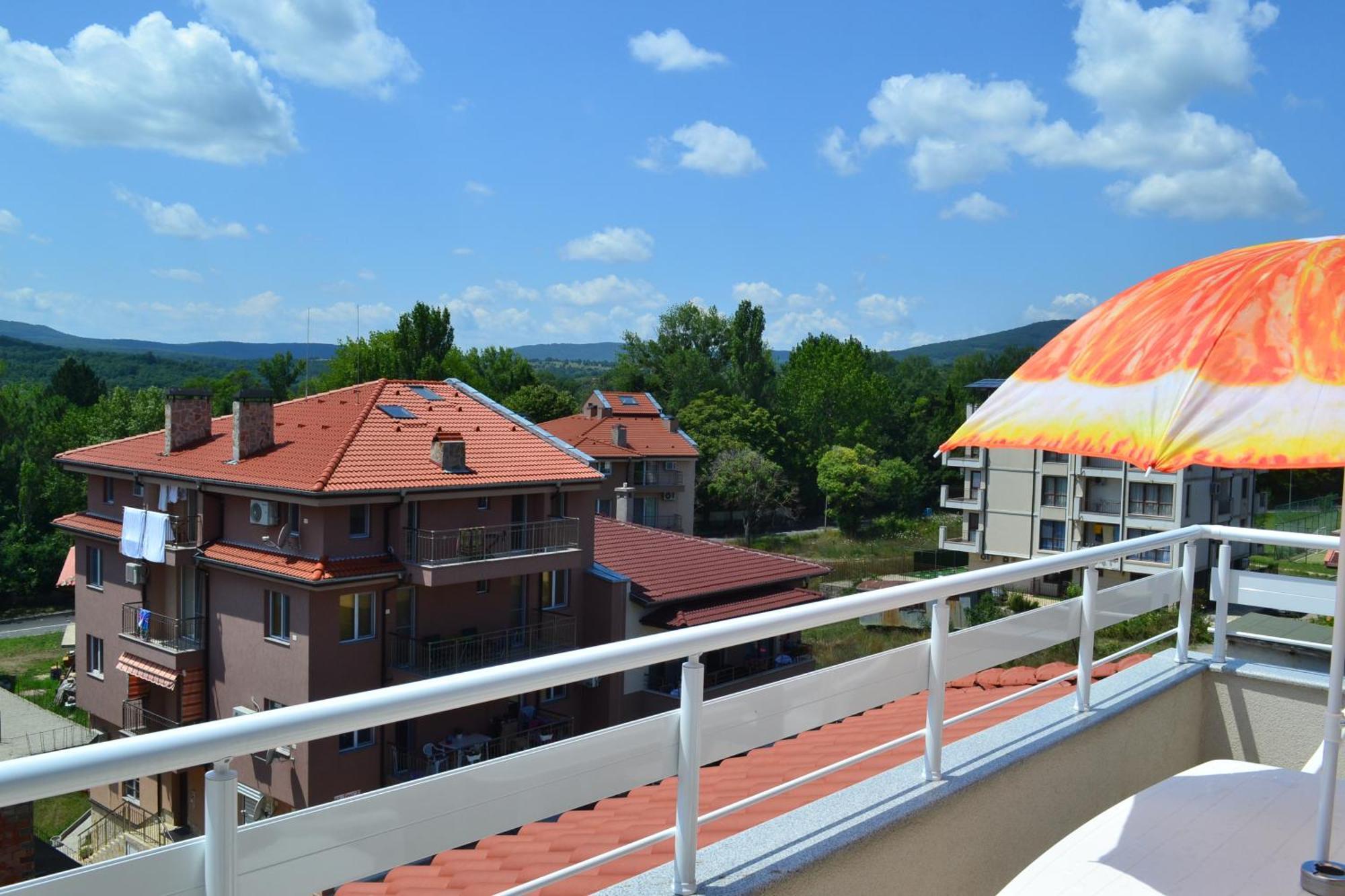 Апартаменти Кастро/Castro Apartments ツァレヴォ エクステリア 写真