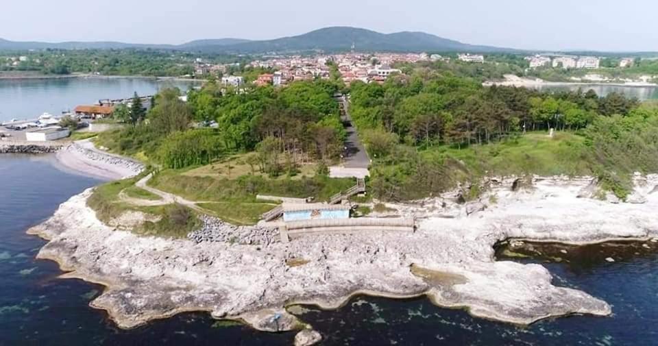 Апартаменти Кастро/Castro Apartments ツァレヴォ エクステリア 写真
