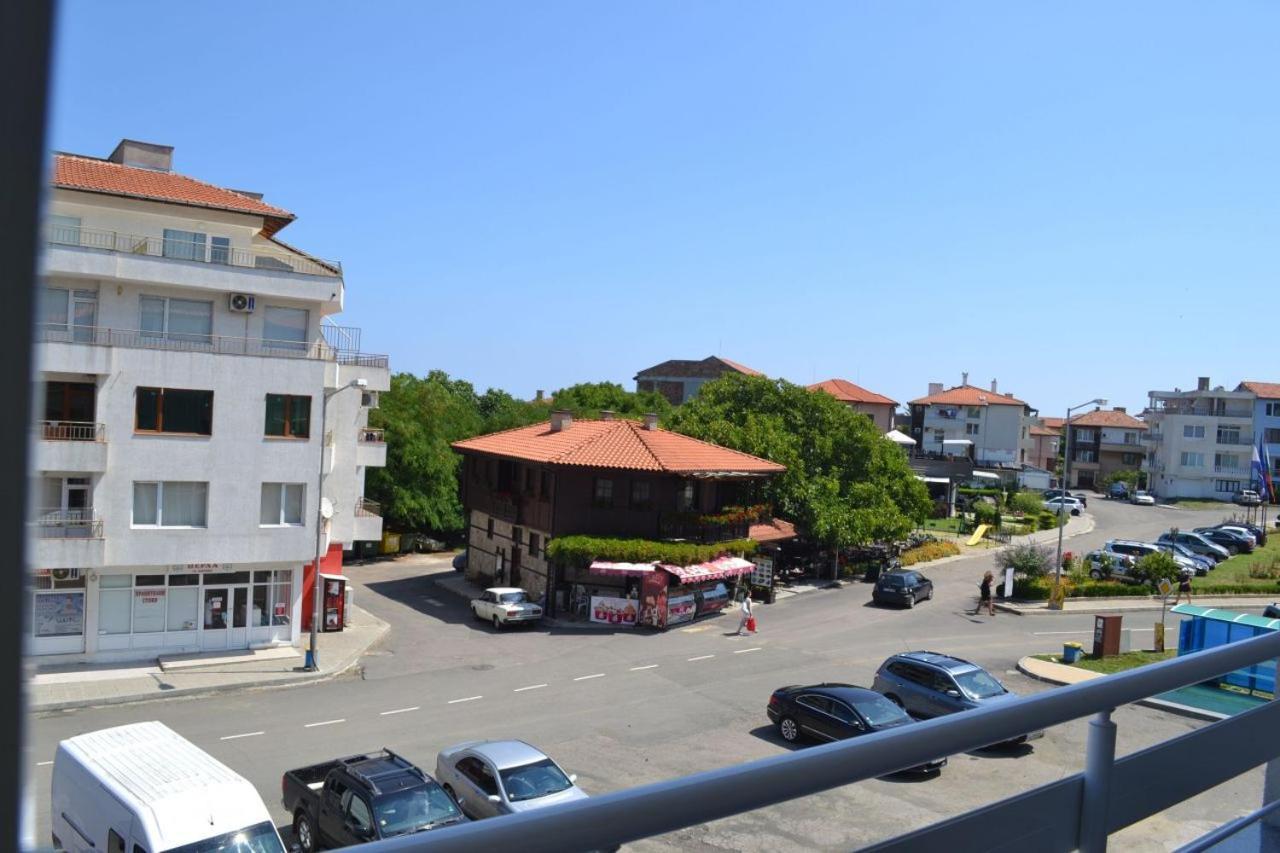 Апартаменти Кастро/Castro Apartments ツァレヴォ エクステリア 写真