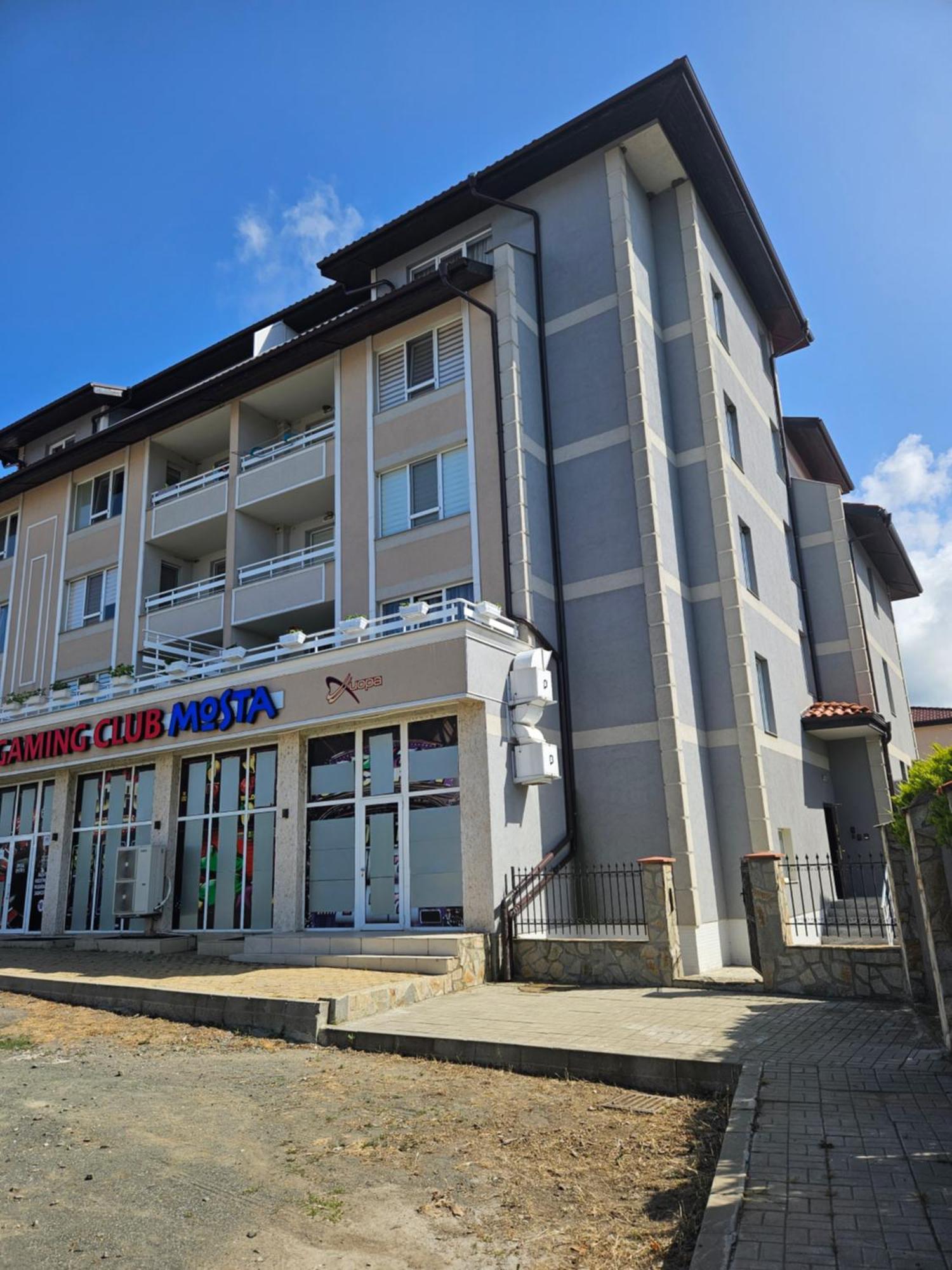 Апартаменти Кастро/Castro Apartments ツァレヴォ エクステリア 写真