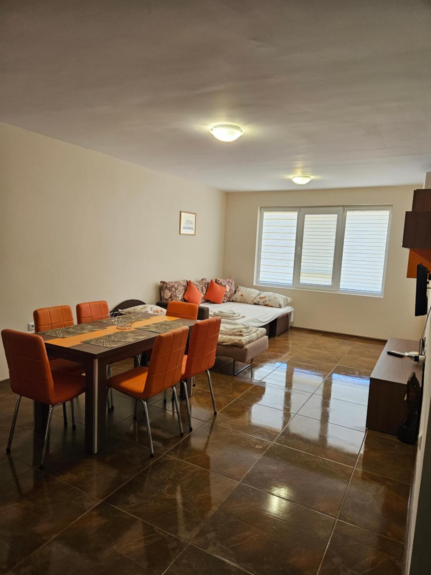 Апартаменти Кастро/Castro Apartments ツァレヴォ エクステリア 写真