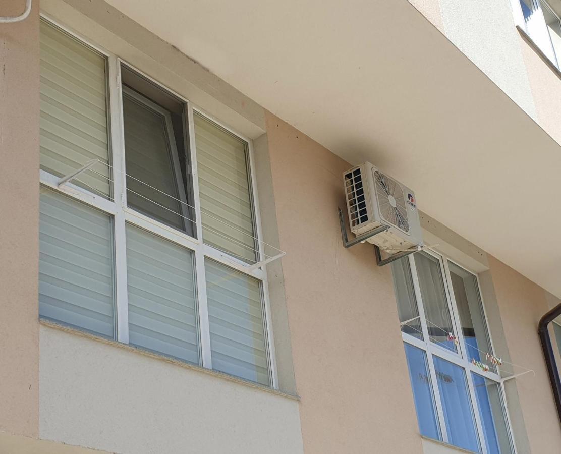 Апартаменти Кастро/Castro Apartments ツァレヴォ エクステリア 写真