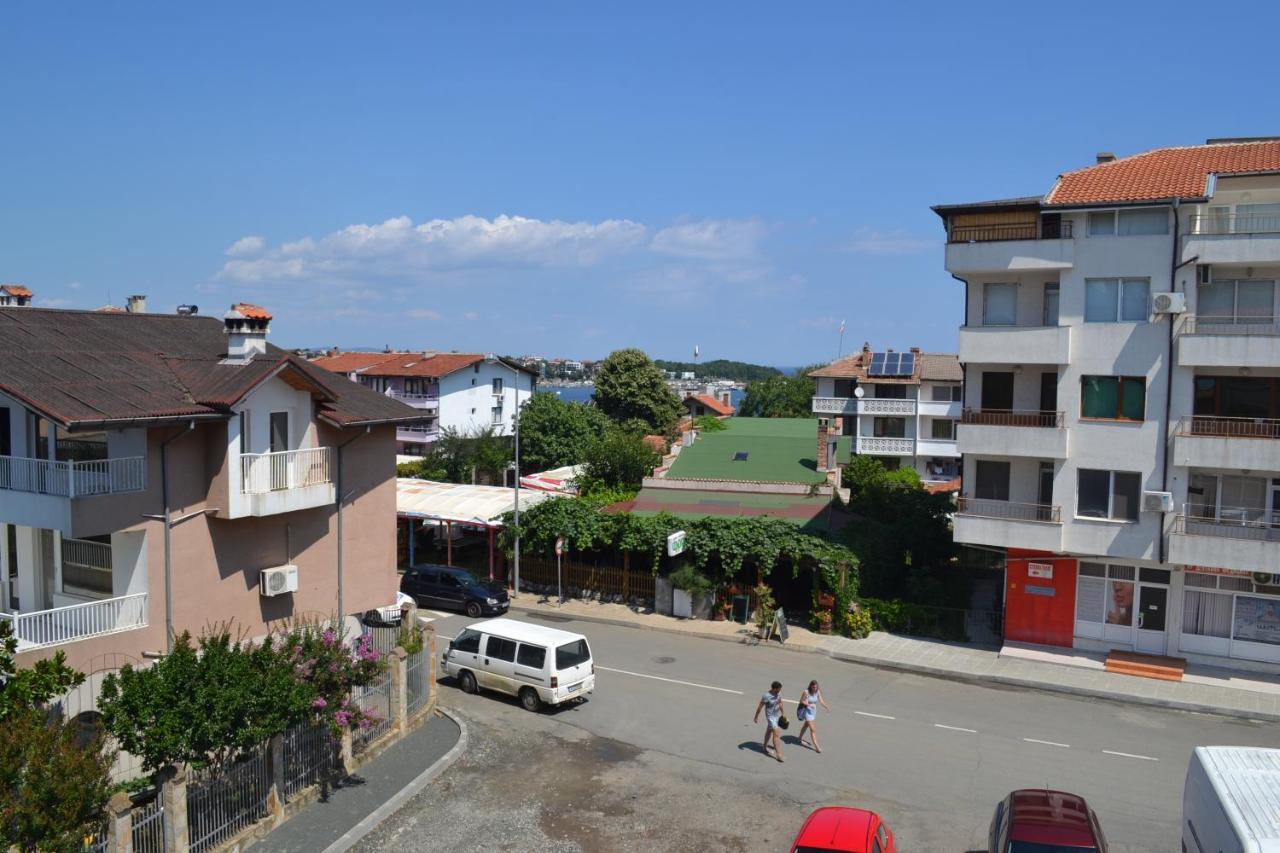 Апартаменти Кастро/Castro Apartments ツァレヴォ エクステリア 写真